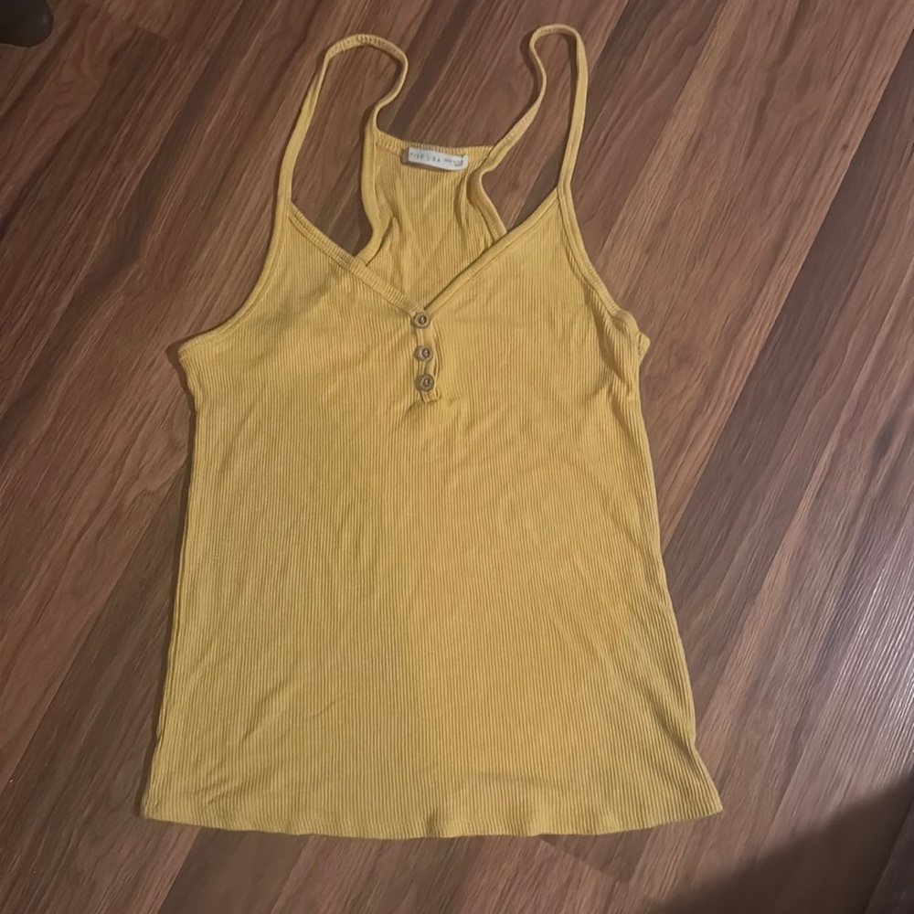 Cute yellow tank